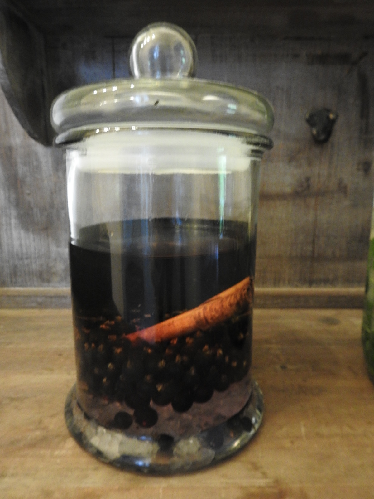 schwarzer Johannisbeerlikör - tinaliestvor