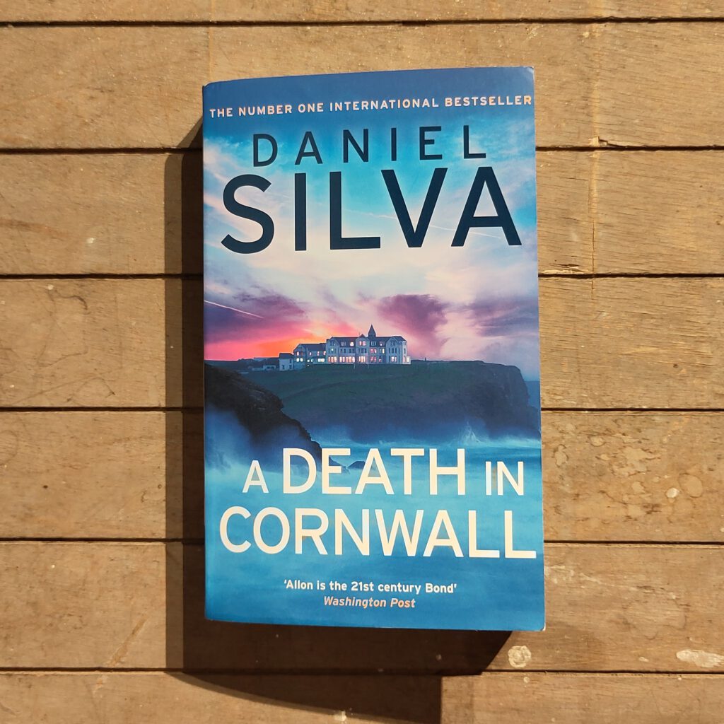 Daniel Silva - A death in Cornwall