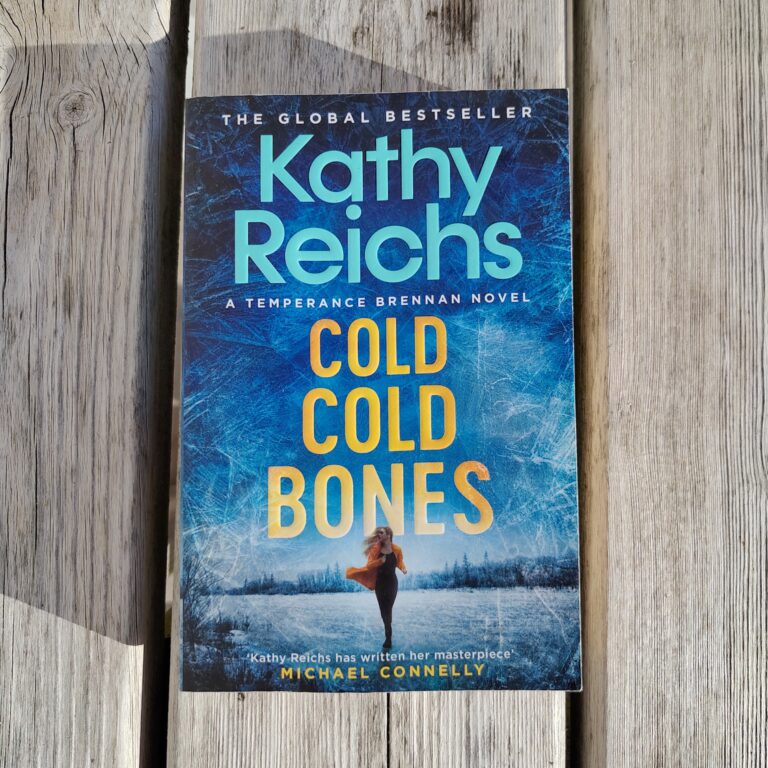 Kathy Reichs - Cold Cold Bones