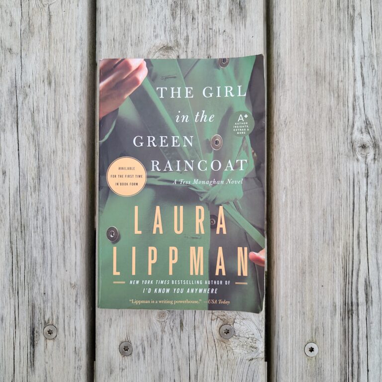 Laura Lippman - The Girl in the green raincoat